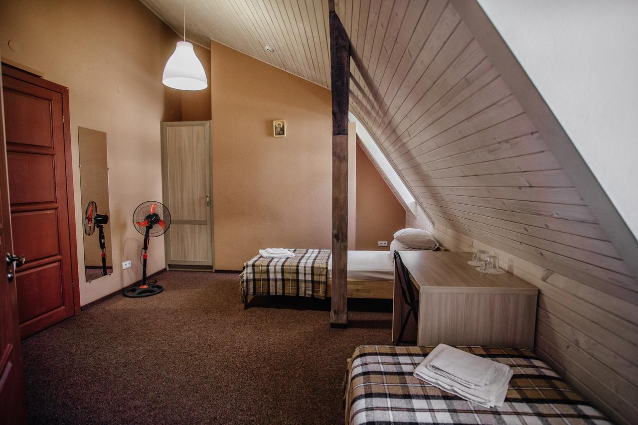 Guest House "Arkhistratyg" Lviv Luaran gambar