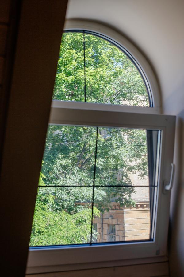 Guest House "Arkhistratyg" Lviv Luaran gambar
