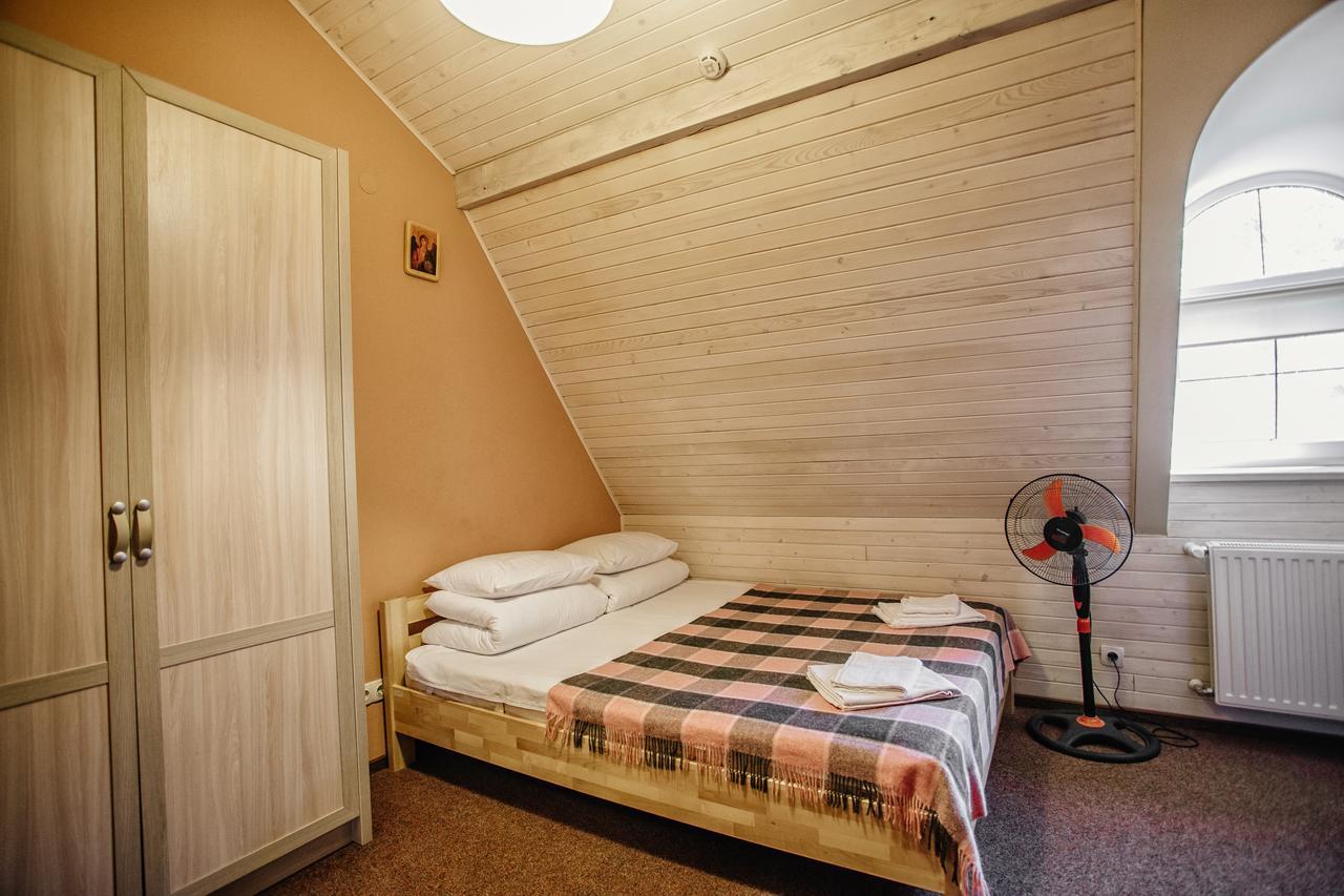 Guest House "Arkhistratyg" Lviv Luaran gambar