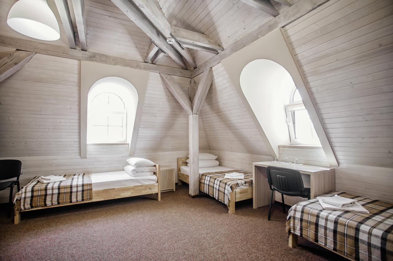 Guest House "Arkhistratyg" Lviv Luaran gambar